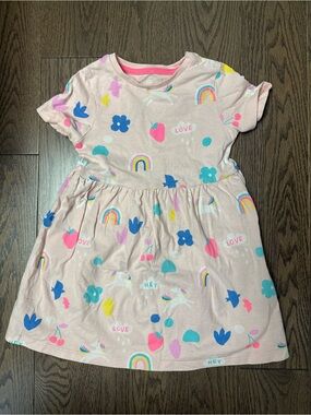 Unicorn & Rainbow Pink Short-Sleeve Kids Dress size 2/3